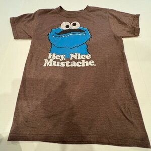 Sesame Street Cookie Monster Graphic Brown T-Shirt Small